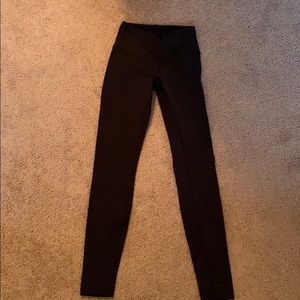 Lululemon Wunder Under 28”